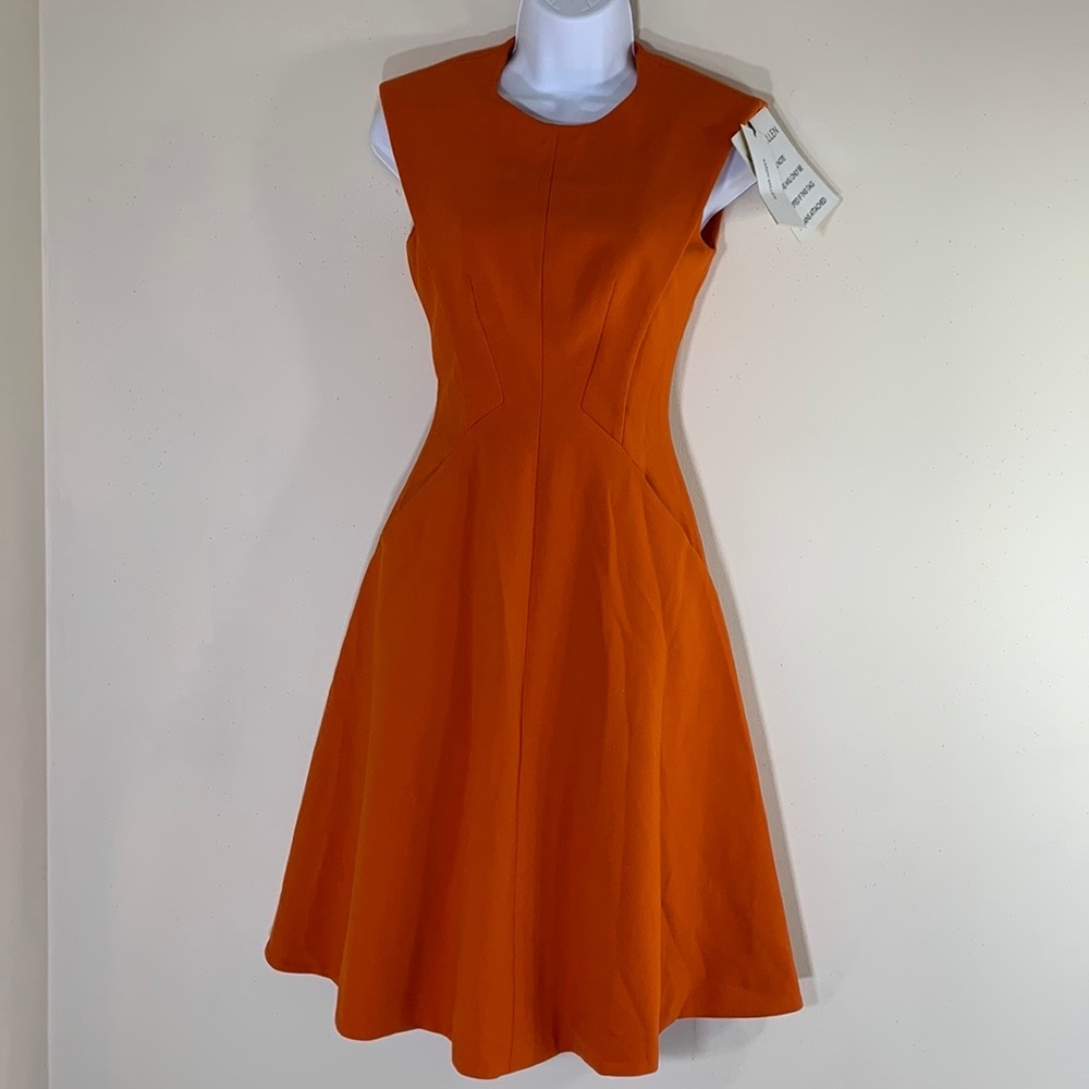 NWT. Karen Millen Sleeveless Fit and Flare Dress Size-2.